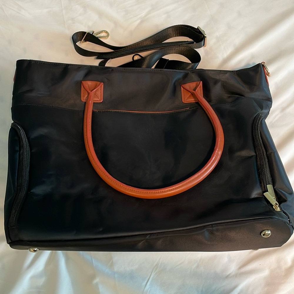 Pump and bottles tote bag.